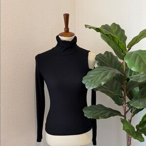 OAK + FORT Black Turtleneck Top